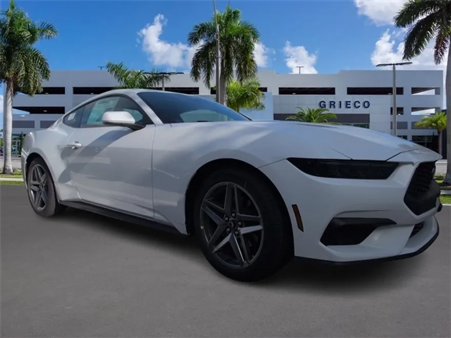 2025 Ford Mustang EcoBoost photo 1