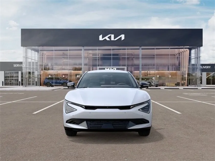 2025 Kia EV6 Wind photo 1