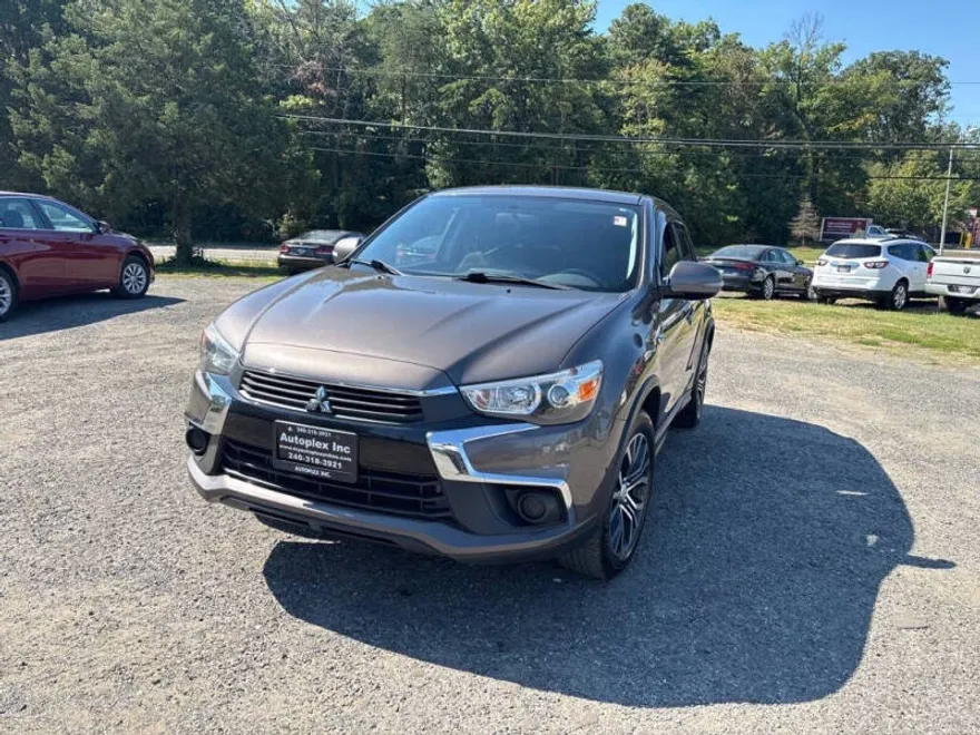 2016 Mitsubishi Outlander Sport ES photo 1