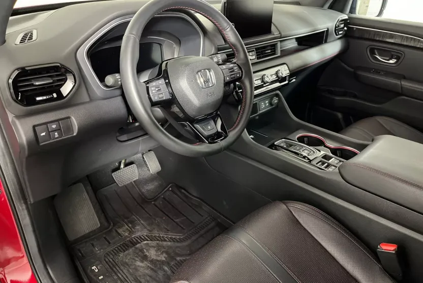 2025 Honda Pilot Black Edition photo 1