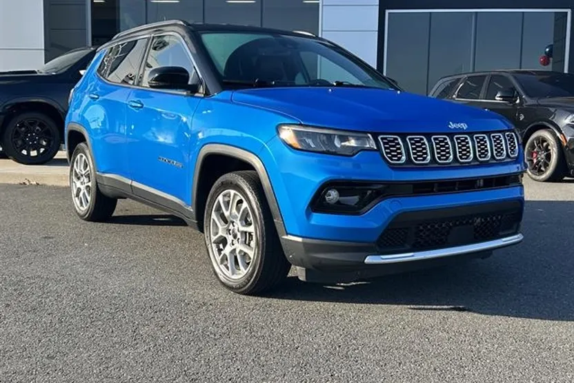 2025 Jeep Compass Limited photo 1