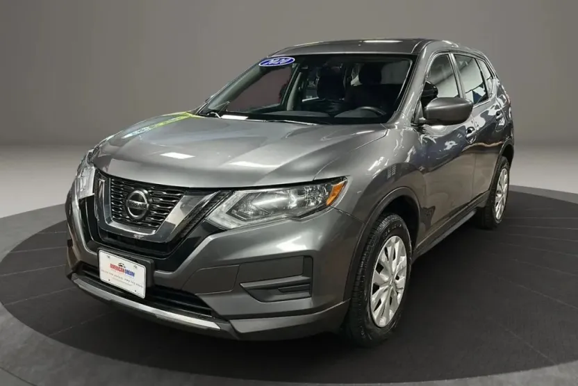 2020 Nissan Rogue photo 1
