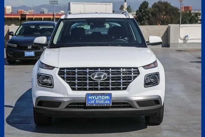 2022 Hyundai Venue SEL Limited photo 1