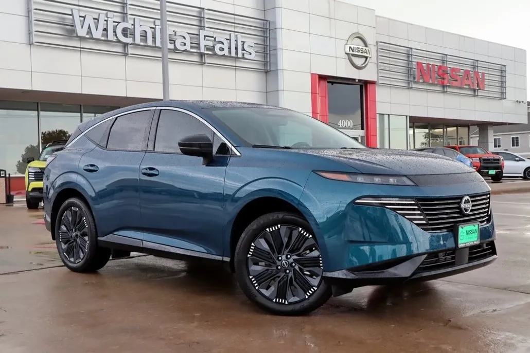 2025 Nissan Murano Platinum photo 1