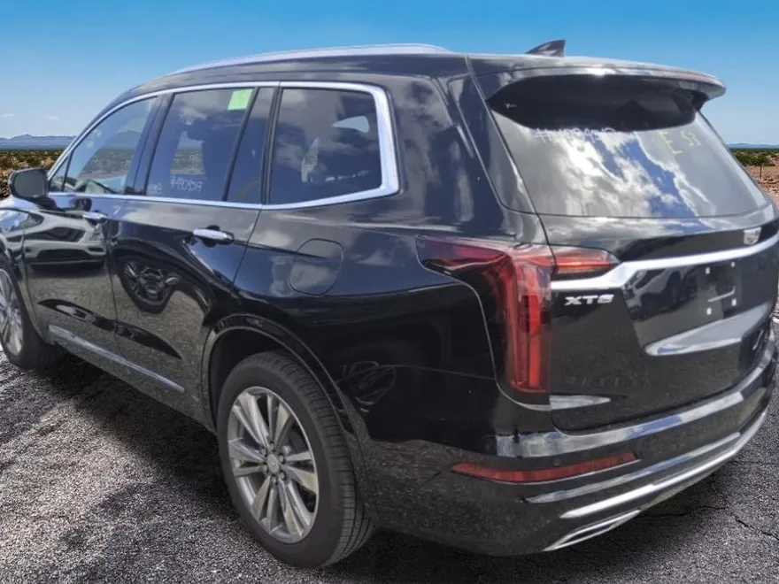 2025 Cadillac XT6 Premium Luxury photo 1