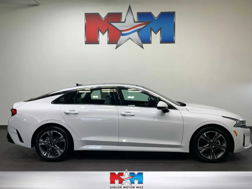 2023 Kia K5 EX photo 1