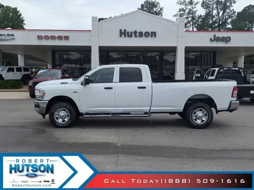 2024 Ram 2500 Tradesman photo 1