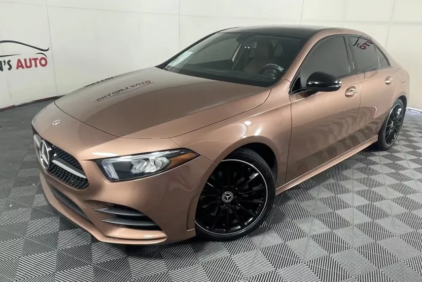 2022 Mercedes Benz A 220 photo 1