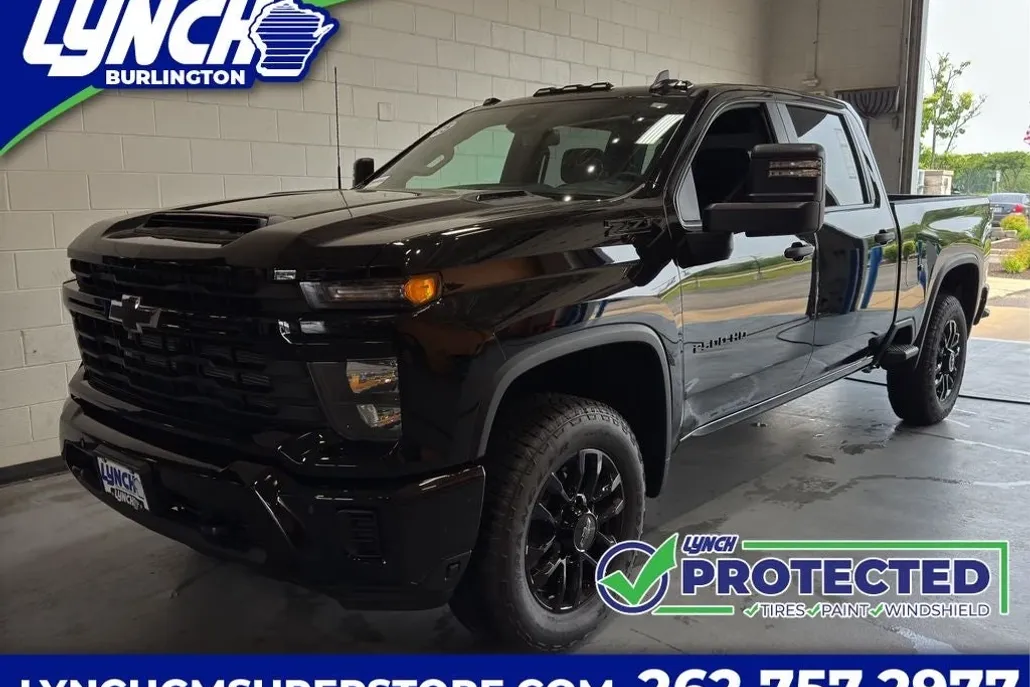 2025 Chevrolet Silverado 2500HD Custom photo 1