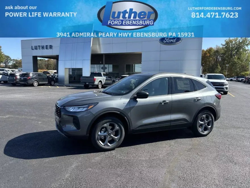 2025 Ford Escape ST-Line photo 1