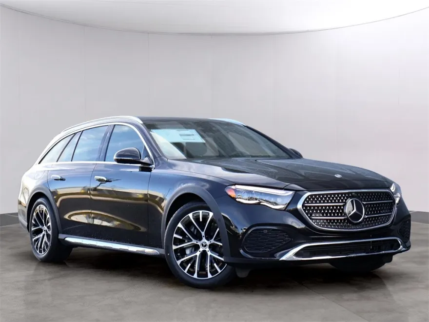 2025 Mercedes Benz E 450 4MATIC All-Terrain photo 1