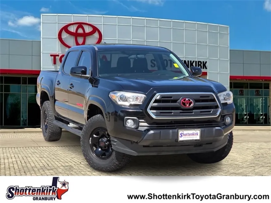 2016 Toyota Tacoma SR5 Double Cab photo 1