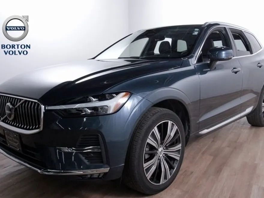 2022 Volvo XC60 B5 Inscription photo 1