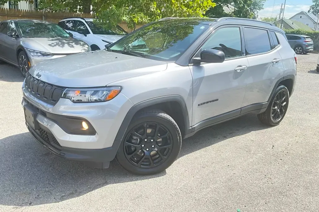 2022 Jeep Compass Altitude photo 1