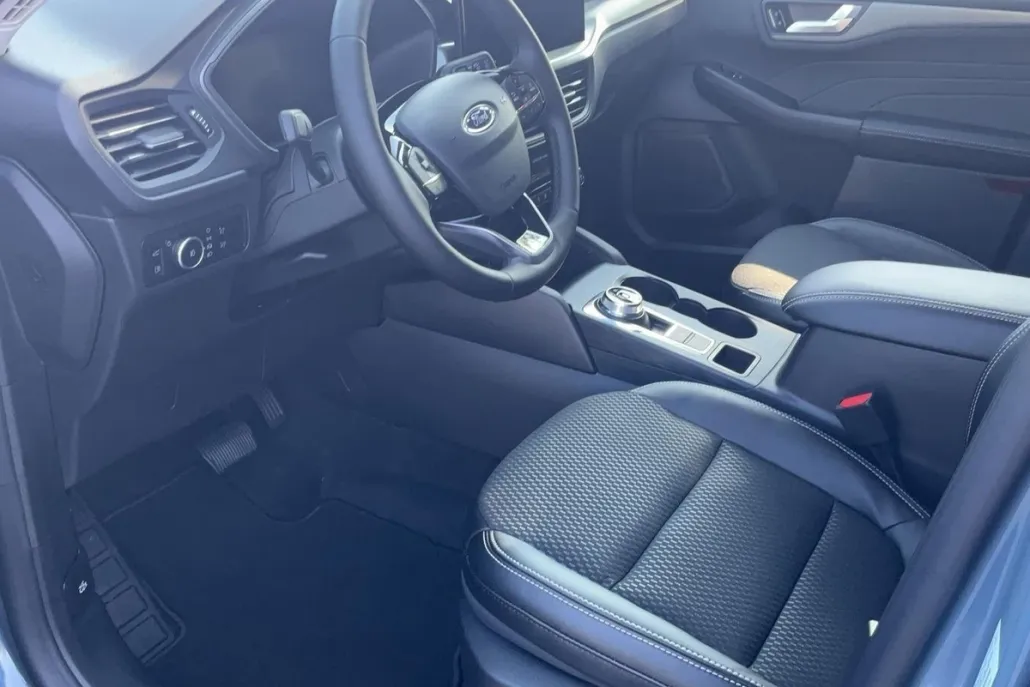 2025 Ford Escape Plug-In Hybrid photo 1