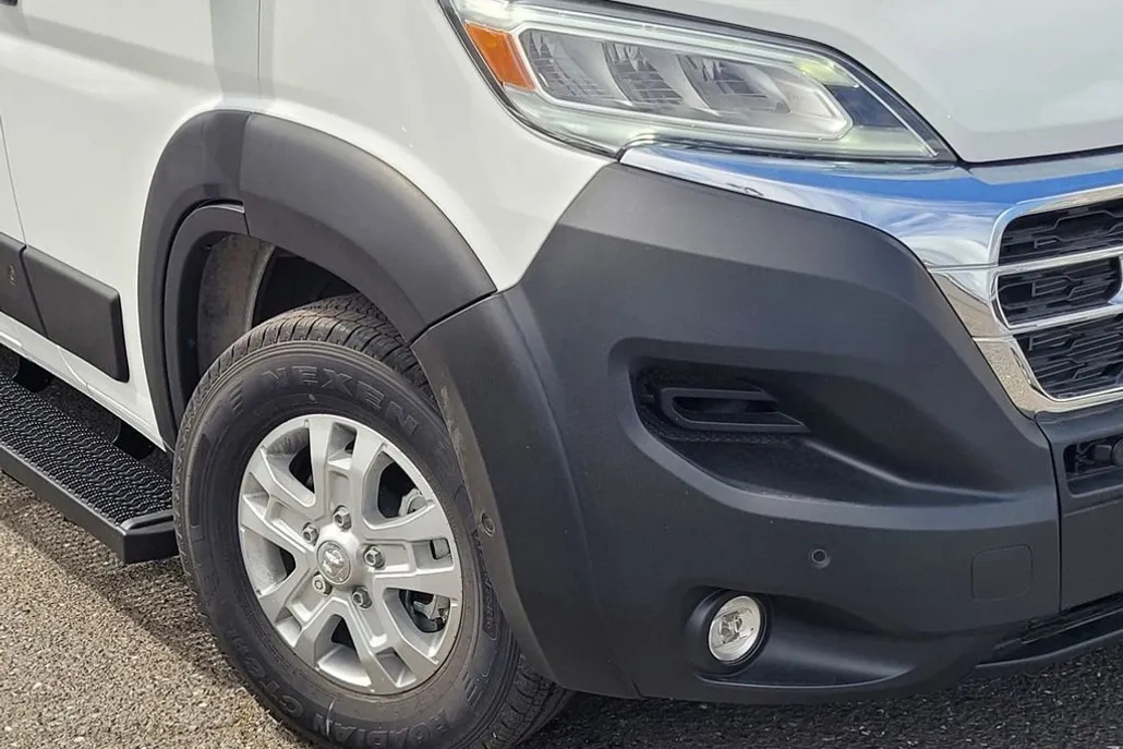 2024 Ram ProMaster 2500 Window Van photo 1