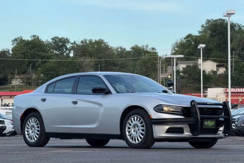 2020 Dodge Charger photo 1
