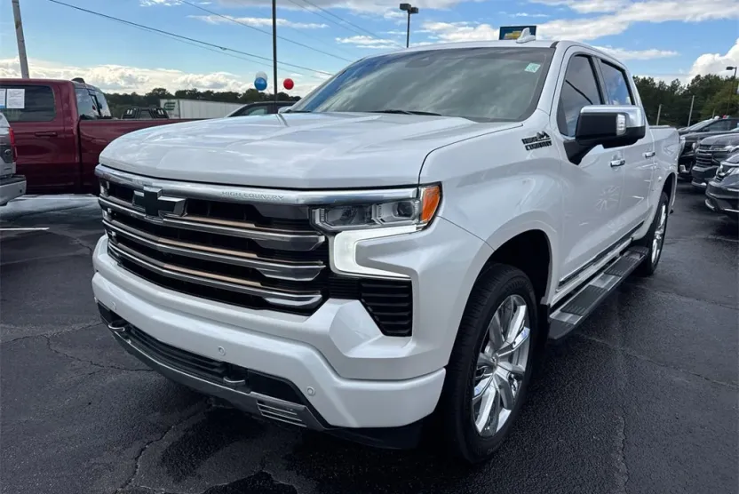 2022 Chevrolet Silverado 1500 High Country photo 1