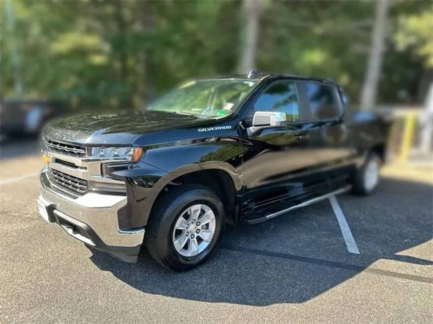 2020 Chevrolet Silverado 1500 LT photo 1