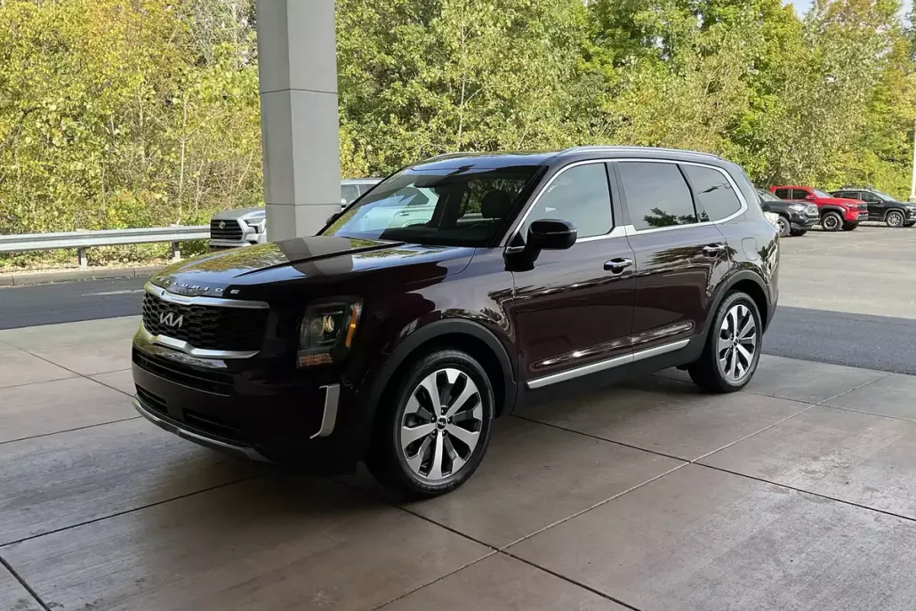 2022 Kia Telluride S photo 1