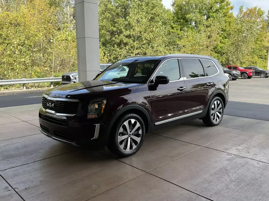 2022 Kia Telluride S photo 1