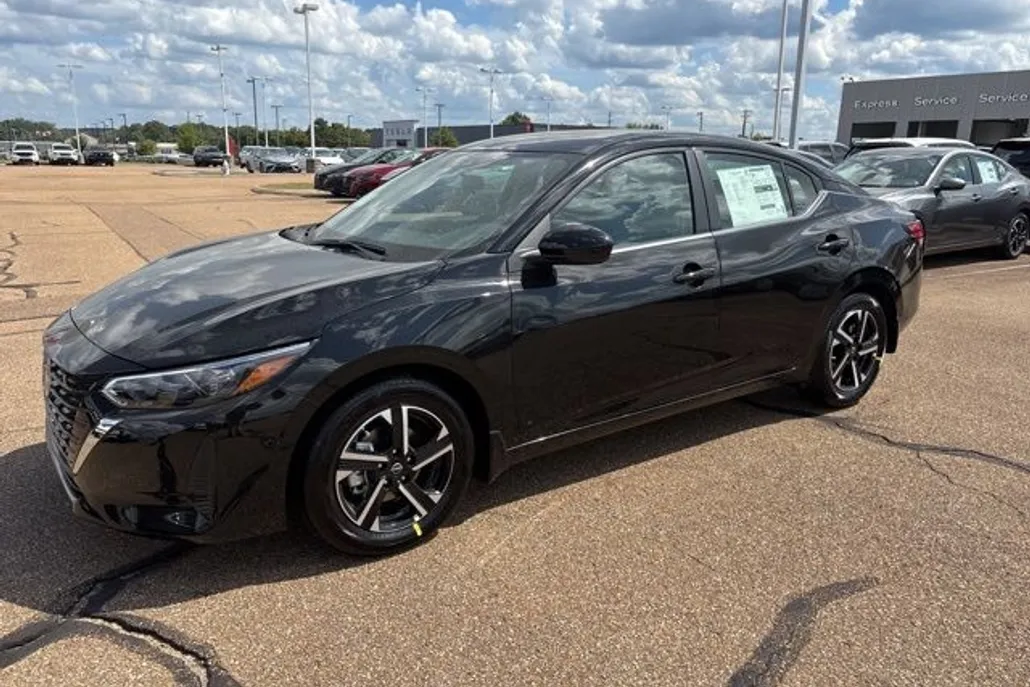 2025 Nissan Sentra SV photo 1