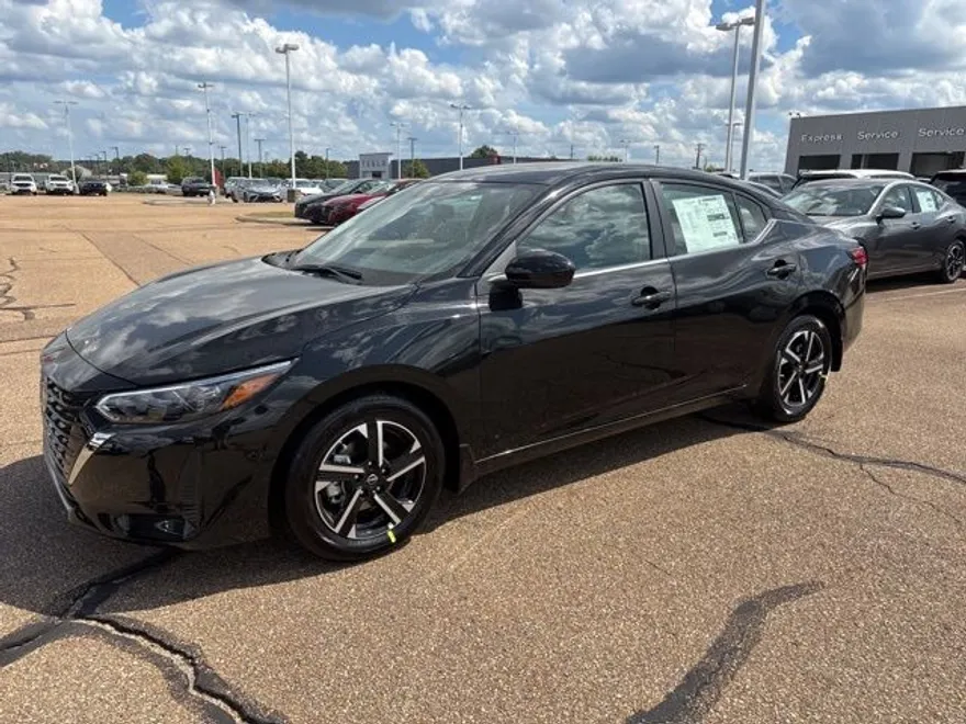 2025 Nissan Sentra SV photo 1