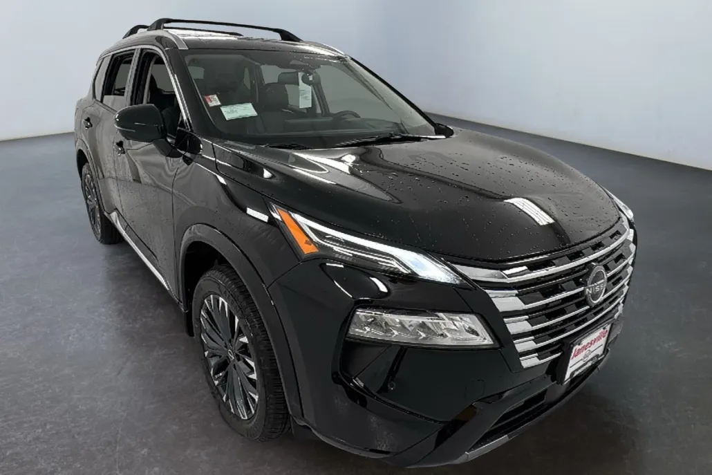 2026 Nissan Rogue Platinum photo 1