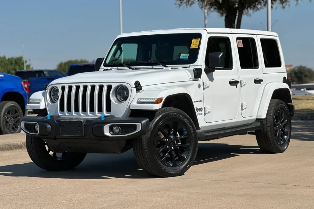 2022 Jeep Wrangler 4xe Unlimited Sahara photo 1