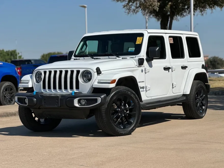 2022 Jeep Wrangler 4xe Unlimited Sahara photo 1