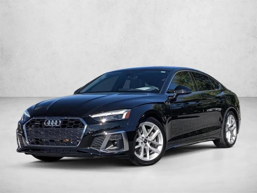 2024 Audi A5 45 S line Prestige photo 1