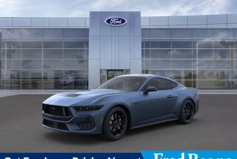 2025 Ford Mustang GT photo 1