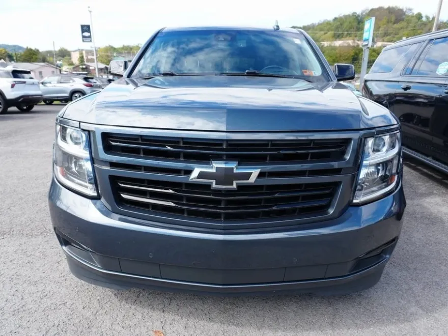 2020 Chevrolet Suburban Premier photo 1