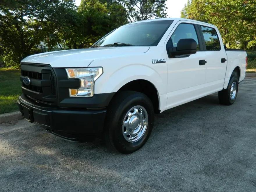 2015 Ford F-150 XL photo 1