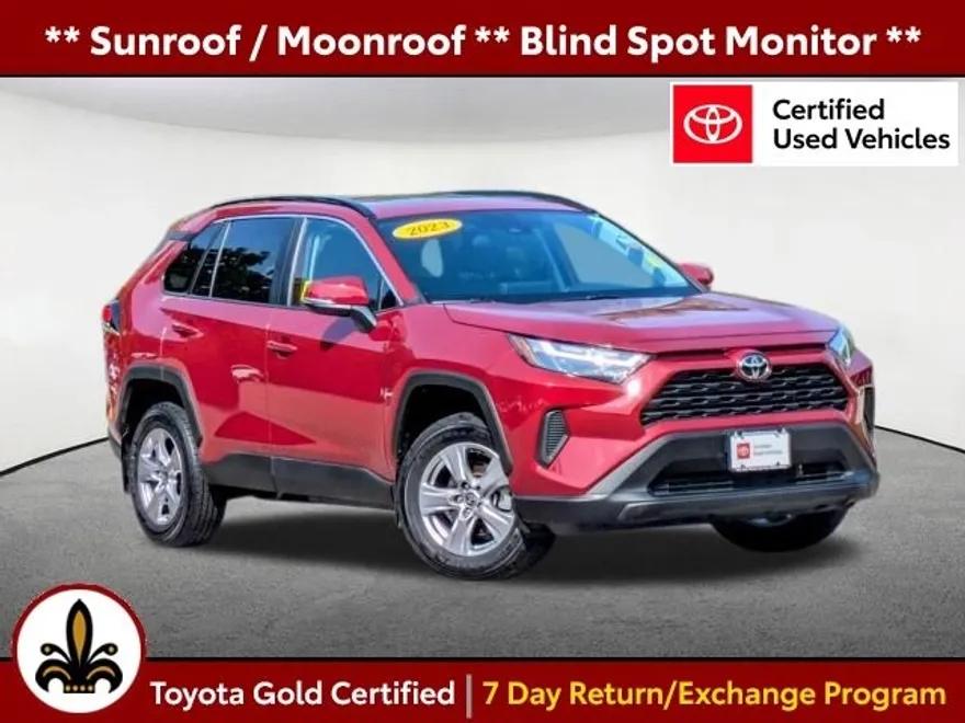 2023 Toyota RAV4 XLE photo 1