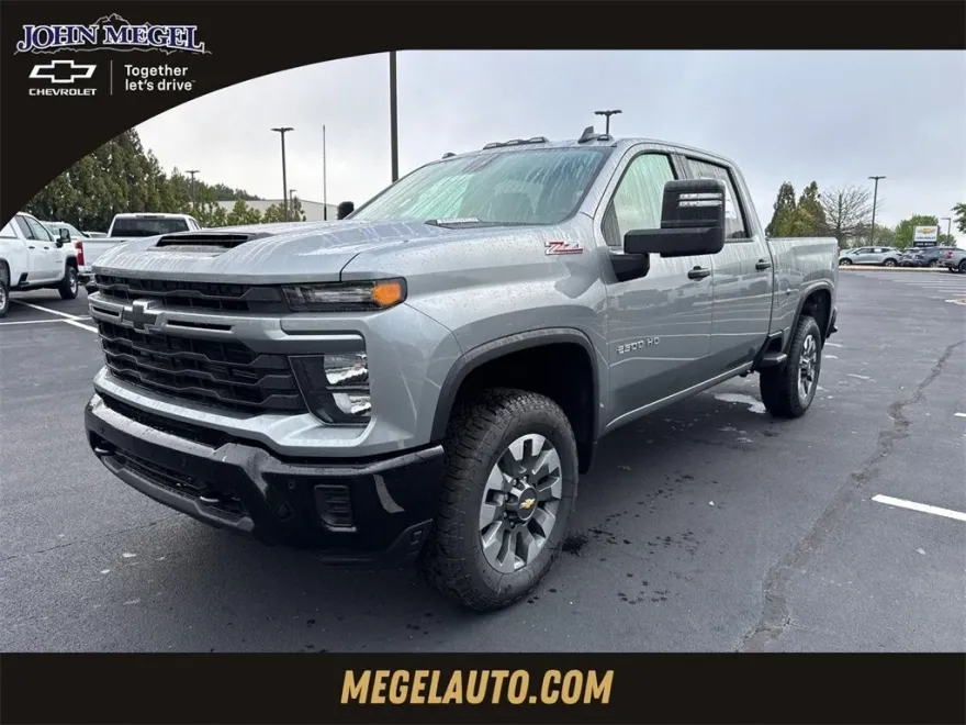 2025 Chevrolet Silverado 2500HD Custom photo 1