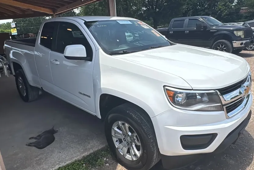 2018 Chevrolet Colorado LT photo 1