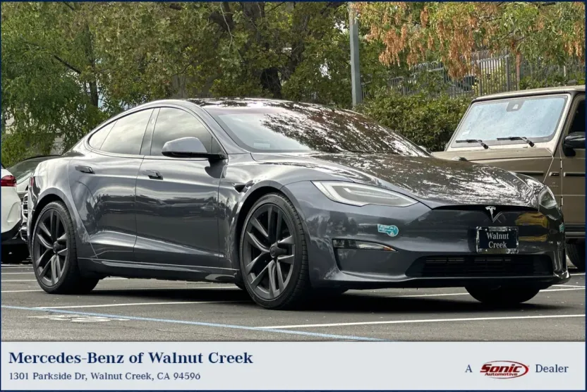 2021 Tesla Model S Plaid photo 1