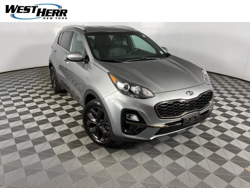 2020 Kia Sportage S photo 1