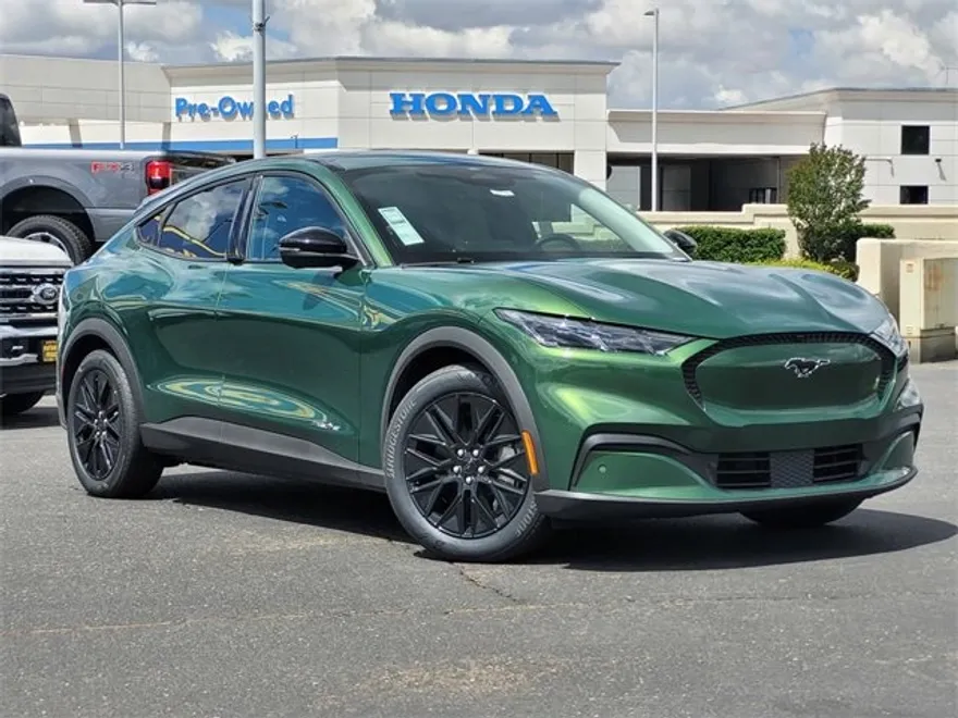 2025 Ford Mustang Mach-E Select photo 1