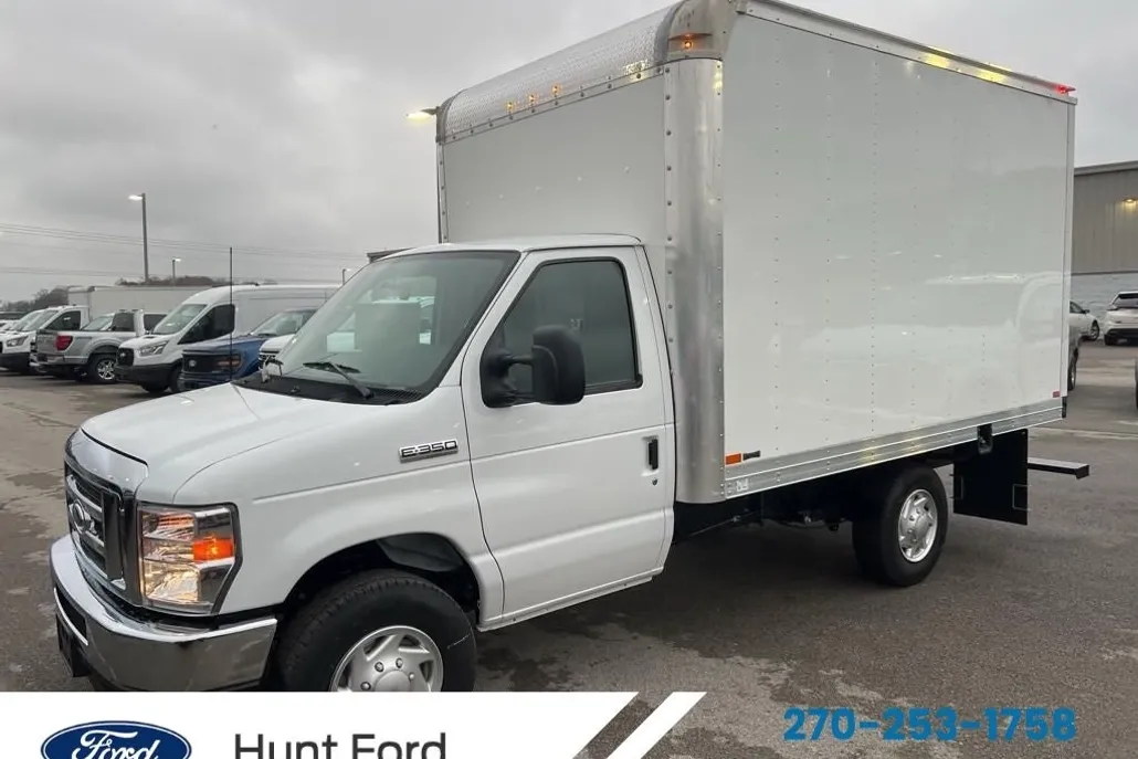 2025 Ford E-350 photo 1