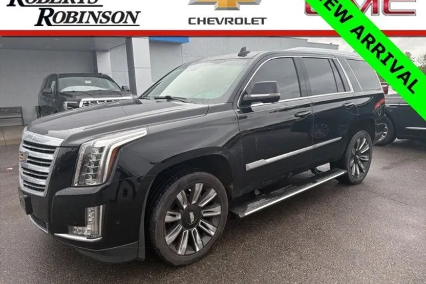 2020 Cadillac Escalade Platinum photo 1