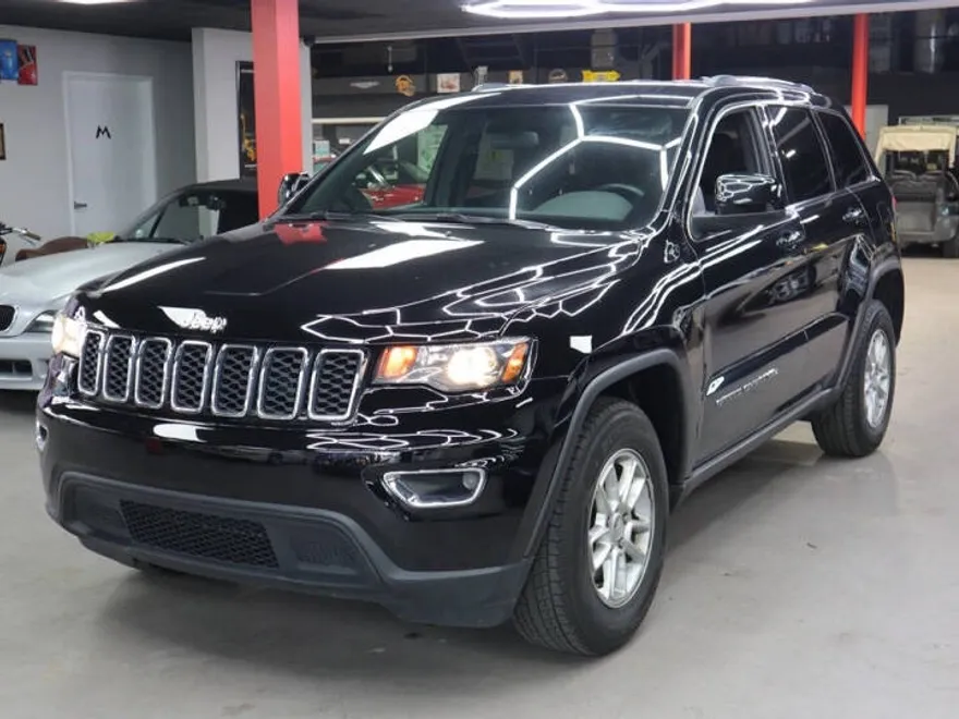 2018 Jeep Grand Cherokee Laredo photo 1