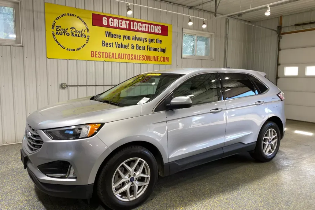 2022 Ford Edge SEL photo 1