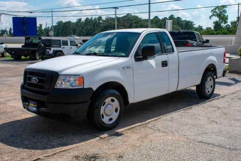 2005 Ford F-150 STX photo 1