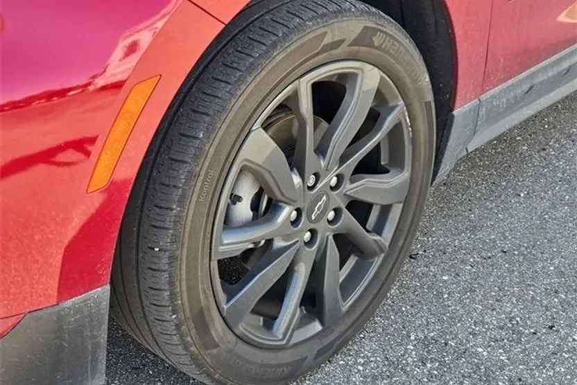 2023 Chevrolet Equinox RS photo 1