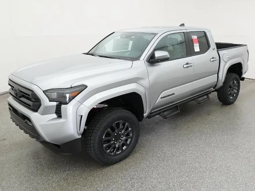 2025 Toyota Tacoma SR5 photo 1