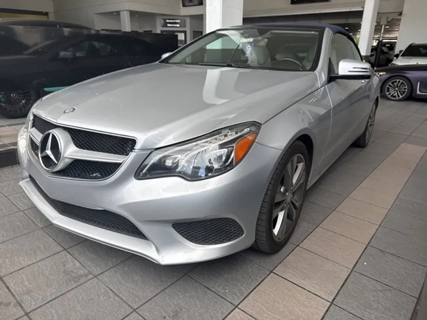 2016 Mercedes Benz E 400 photo 1
