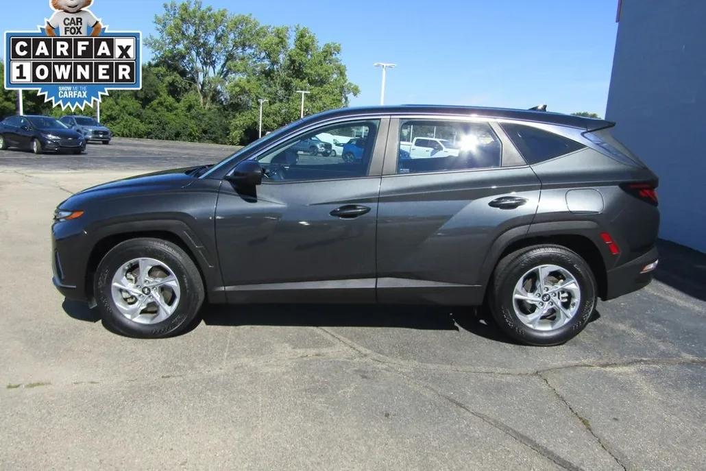 2024 Hyundai Tucson SE photo 1