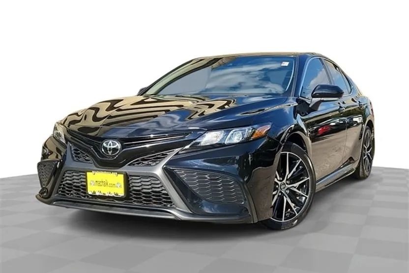 2023 Toyota Camry SE photo 1